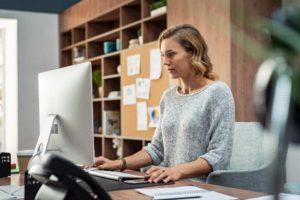 Working long hours causes depression